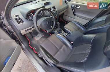 Хэтчбек Renault Megane 2003 в 