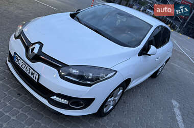 Хэтчбек Renault Megane 2015 в 