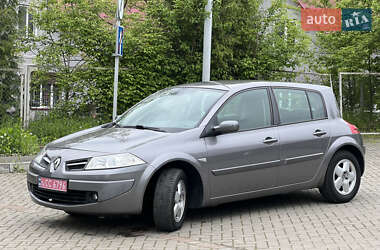 Хэтчбек Renault Megane 2008 в 