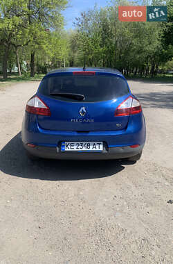 Хэтчбек Renault Megane 2009 в 