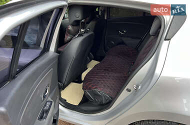 Хетчбек Renault Megane 2013 в 