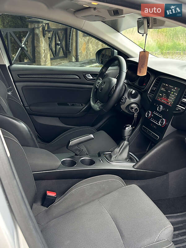 Универсал Renault Megane 2018 в Бориславе фото 12 Универсал Renault Megane 2018 в Бориславе