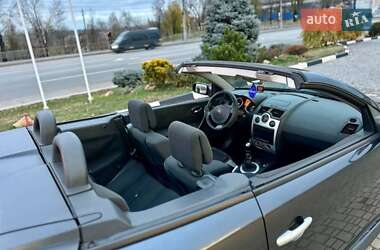 Кабриолет Renault Megane 2005 в 