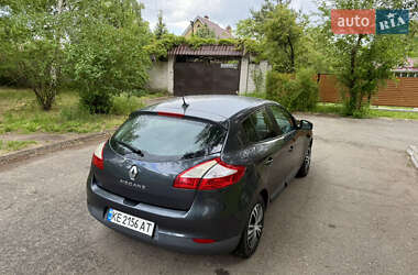 Хетчбек Renault Megane 2011 в 