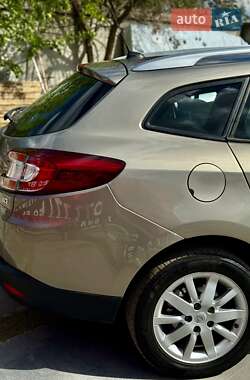 Універсал Renault Megane 2010 в 
