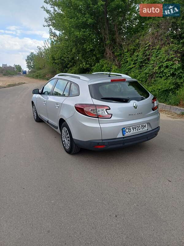 Универсал Renault Megane 2011 в Чернигове