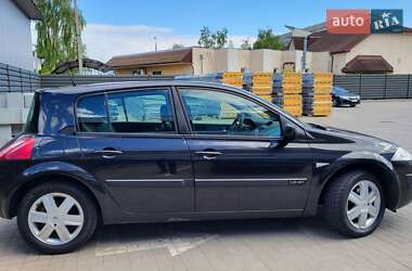 Хетчбек Renault Megane 2006 в 