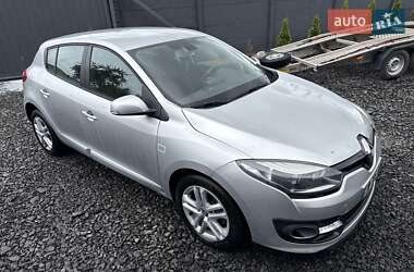 Хэтчбек Renault Megane 2014 в 