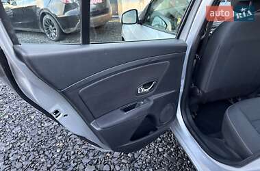 Хэтчбек Renault Megane 2014 в 
