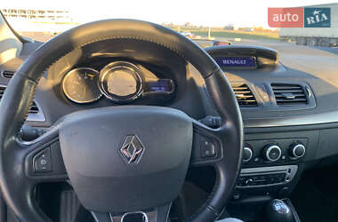 Хетчбек Renault Megane 2014 в 