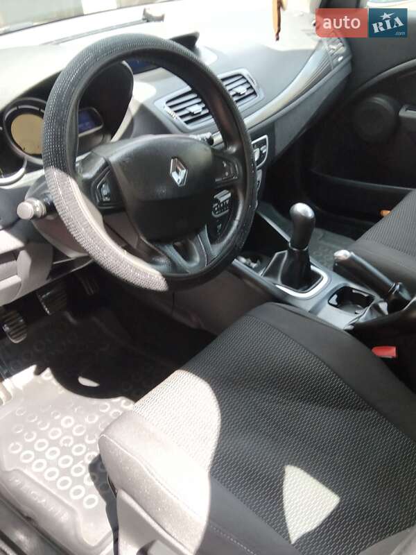 Универсал Renault Megane 2011 в Львове фото 5 Универсал Renault Megane 2011 в Львове