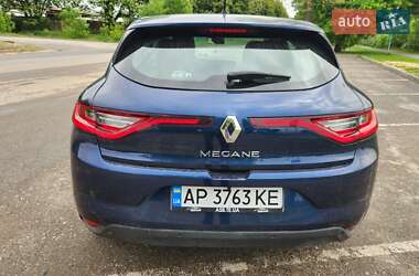 Хэтчбек Renault Megane 2017 в 