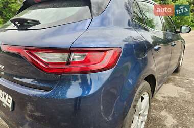 Хэтчбек Renault Megane 2017 в 