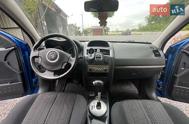 Хетчбек Renault Megane 2006 в 