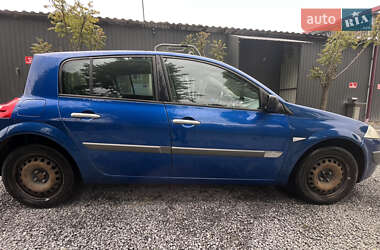 Хетчбек Renault Megane 2006 в 