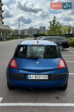 Хэтчбек Renault Megane 2005 в 