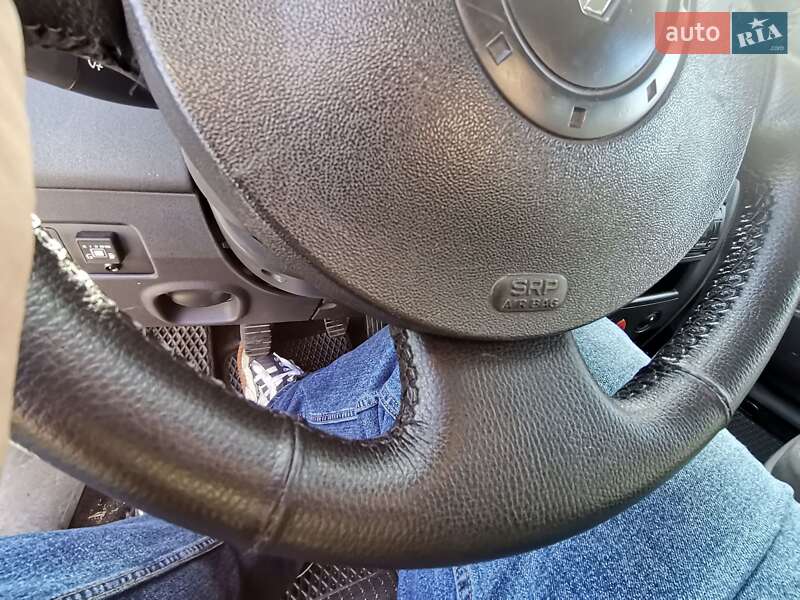 Хетчбек Renault Megane 2004 в Черкасах