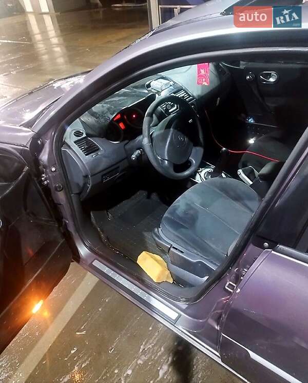 Универсал Renault Megane 2003 в Теплодаре