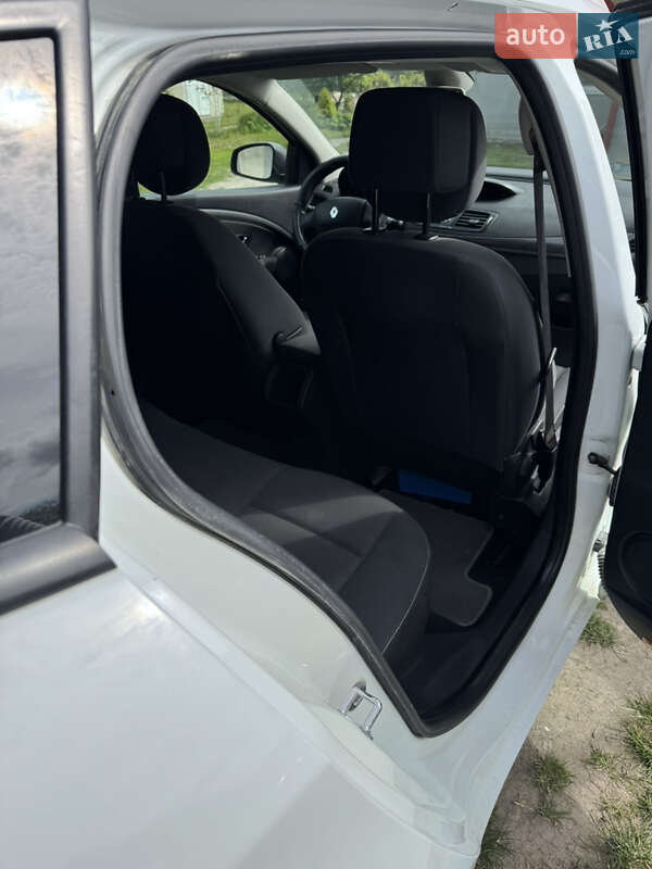Універсал Renault Megane 2012 в Чорткові фото 15 Універсал Renault Megane 2012 в Чорткові