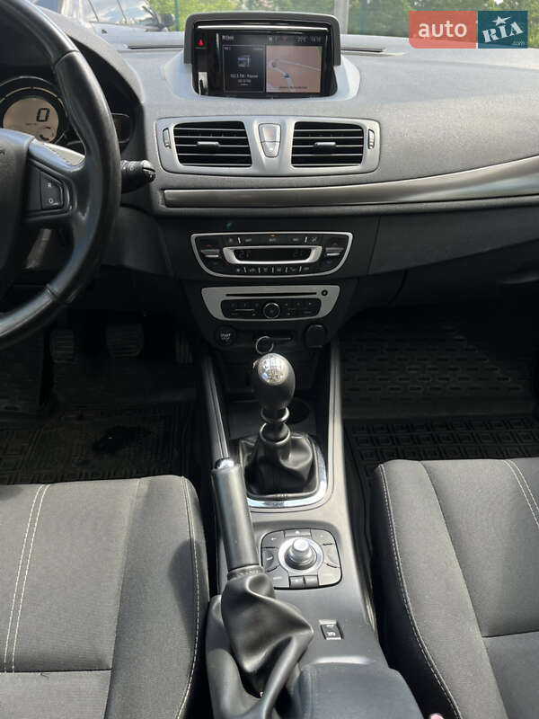 Универсал Renault Megane 2014 в Киеве
