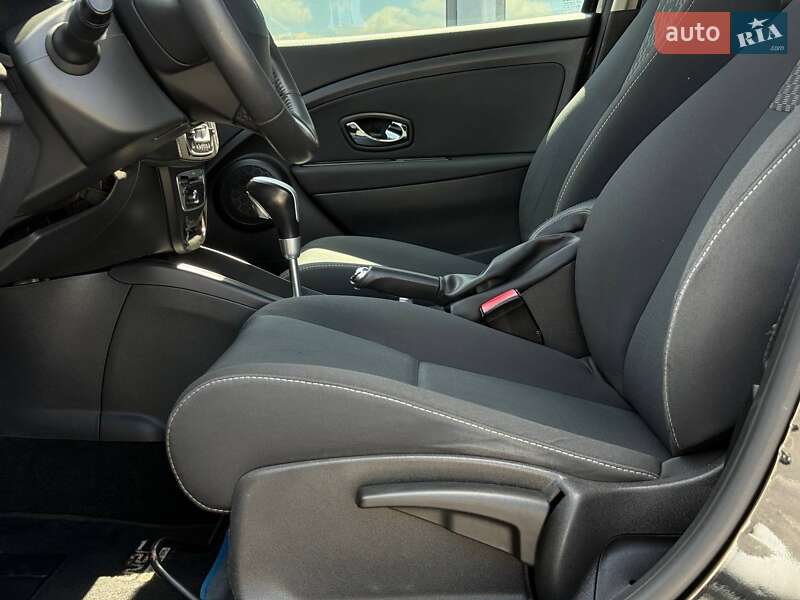 Хэтчбек Renault Megane 2012 в Ровно