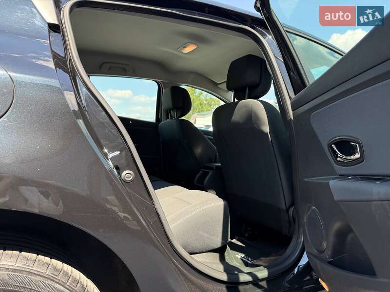 Хэтчбек Renault Megane 2012 в Ровно