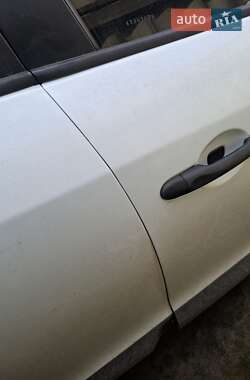 Хэтчбек Renault Megane 2012 в 