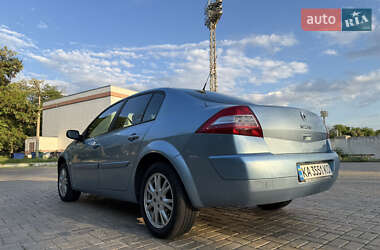 Седан Renault Megane 2008 в 
