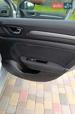 Универсал Renault Megane 2022 в 