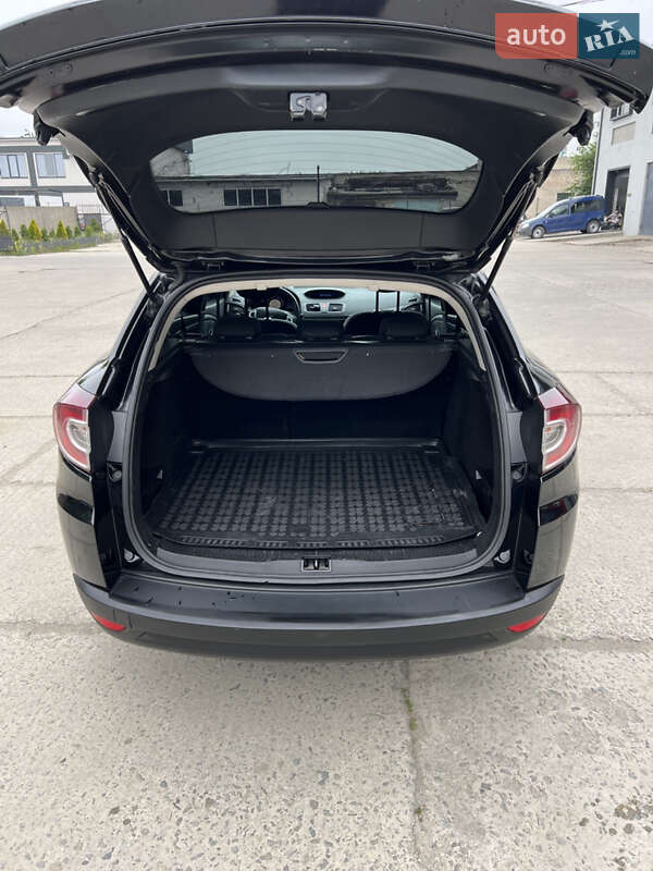 Универсал Renault Megane 2011 в Вараше