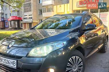 Универсал Renault Megane 2011 в 