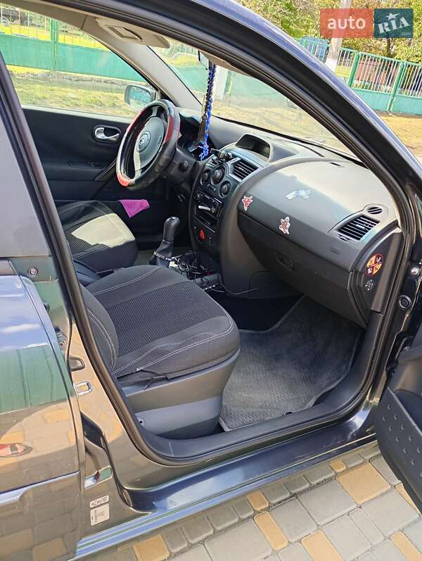 Седан Renault Megane 2007 в Новоархангельську