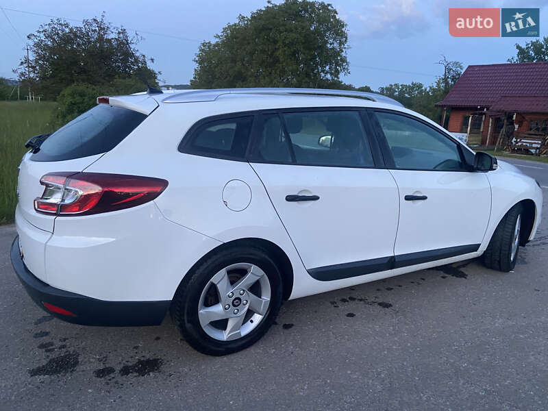 Универсал Renault Megane 2012 в Косове