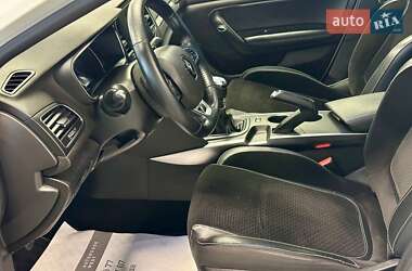 Седан Renault Megane 2018 в 