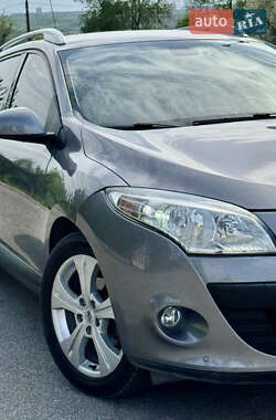 Универсал Renault Megane 2011 в 