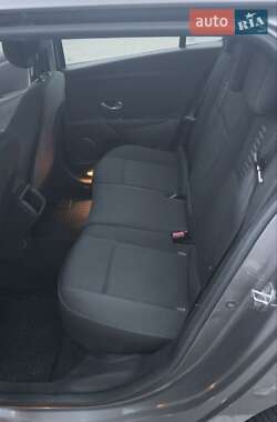 Универсал Renault Megane 2010 в 