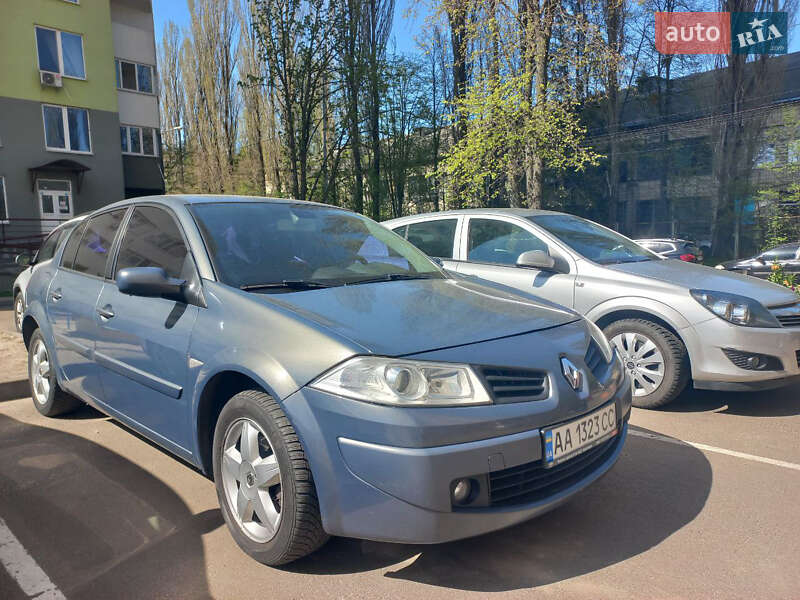 Седан Renault Megane 2008 в 