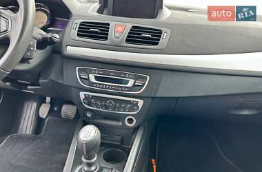 Хетчбек Renault Megane 2009 в 