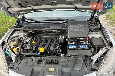 Хетчбек Renault Megane 2009 в 