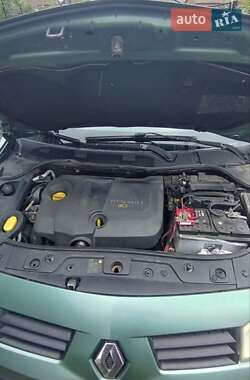 Седан Renault Megane 2005 в 