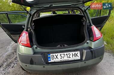 Хэтчбек Renault Megane 2003 в 
