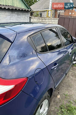 Хэтчбек Renault Megane 2009 в 
