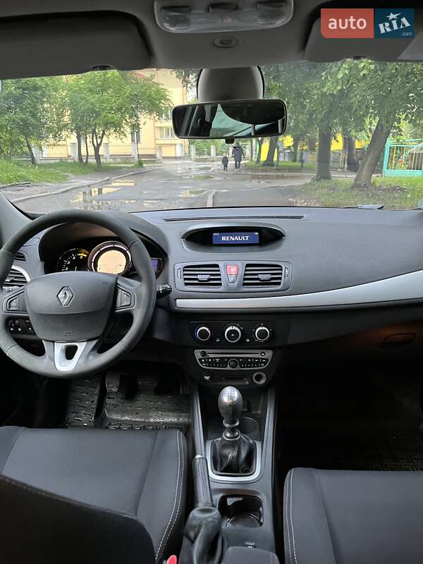 Универсал Renault Megane 2010 в Тернополе фото 11 Универсал Renault Megane 2010 в Тернополе