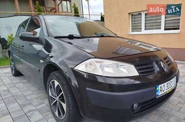 Хэтчбек Renault Megane 2005 в 