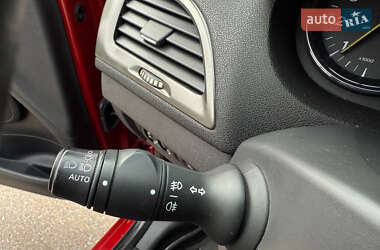 Хэтчбек Renault Megane 2014 в 