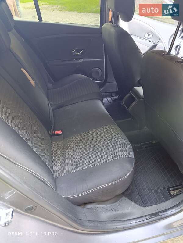 Хэтчбек Renault Megane 2013 в Бершади фото 25 Хэтчбек Renault Megane 2013 в Бершади