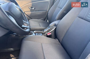 Универсал Renault Megane 2012 в 