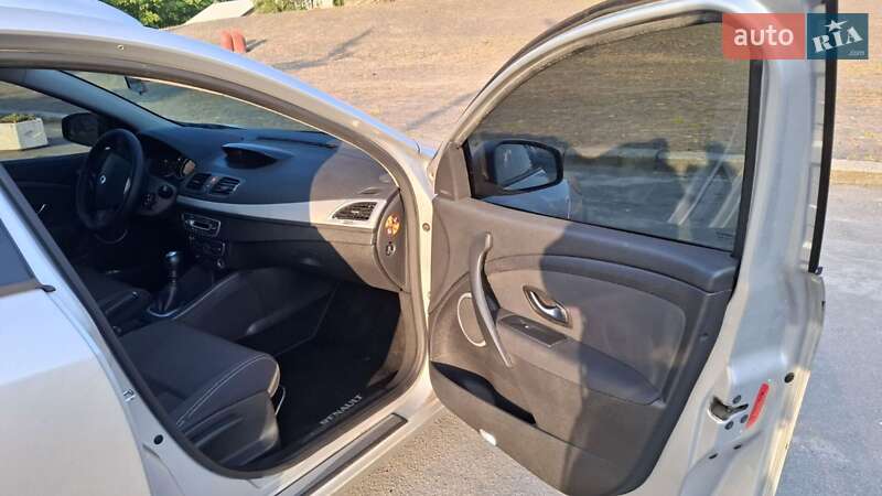 Универсал Renault Megane 2009 в Шепетовке фото 27 Универсал Renault Megane 2009 в Шепетовке