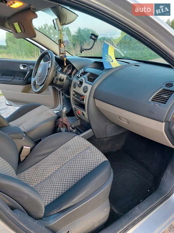 Хэтчбек Renault Megane 2005 в Литине
