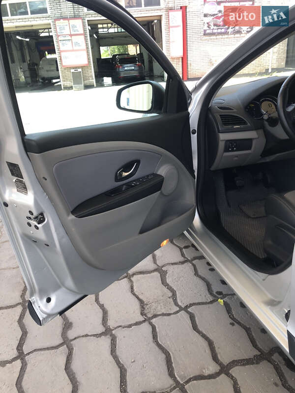 Универсал Renault Megane 2010 в Запорожье